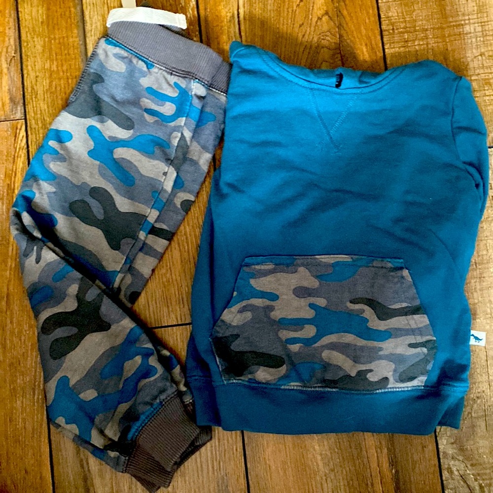 Toddler boys Matching Set 3T NWOT